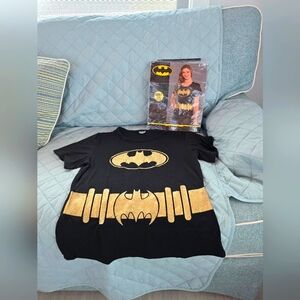 Womens batman tshirt for Halloween